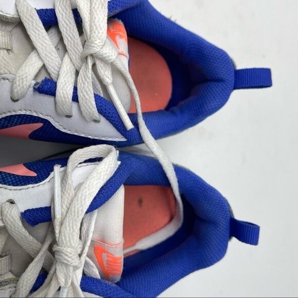 Nike Women's Shoes Runner 882267-100 White and Blue Running Trainers Size 7.5 - Picture 11 of 13